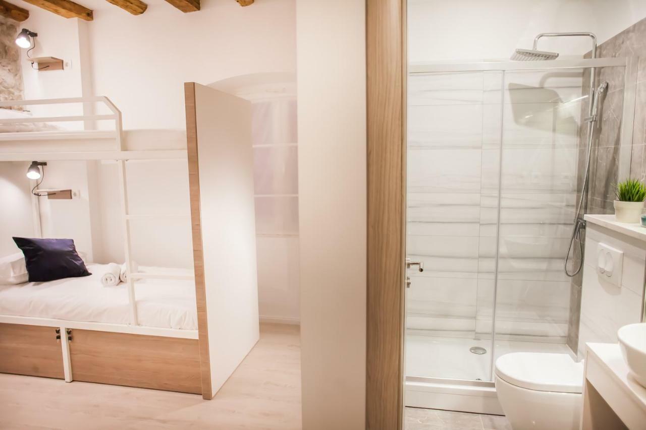 Hostel Scala Šibenik Buitenkant foto