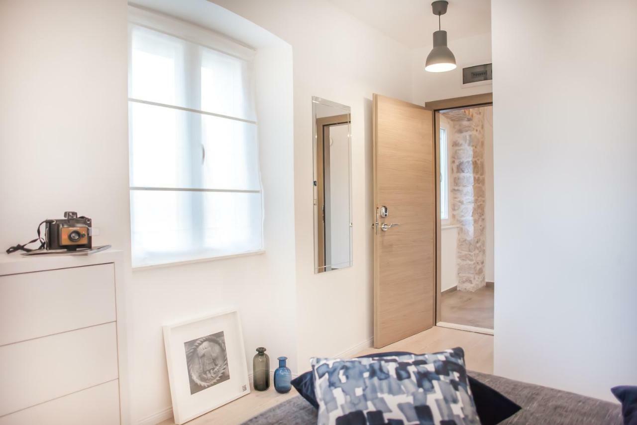 Hostel Scala Šibenik Buitenkant foto